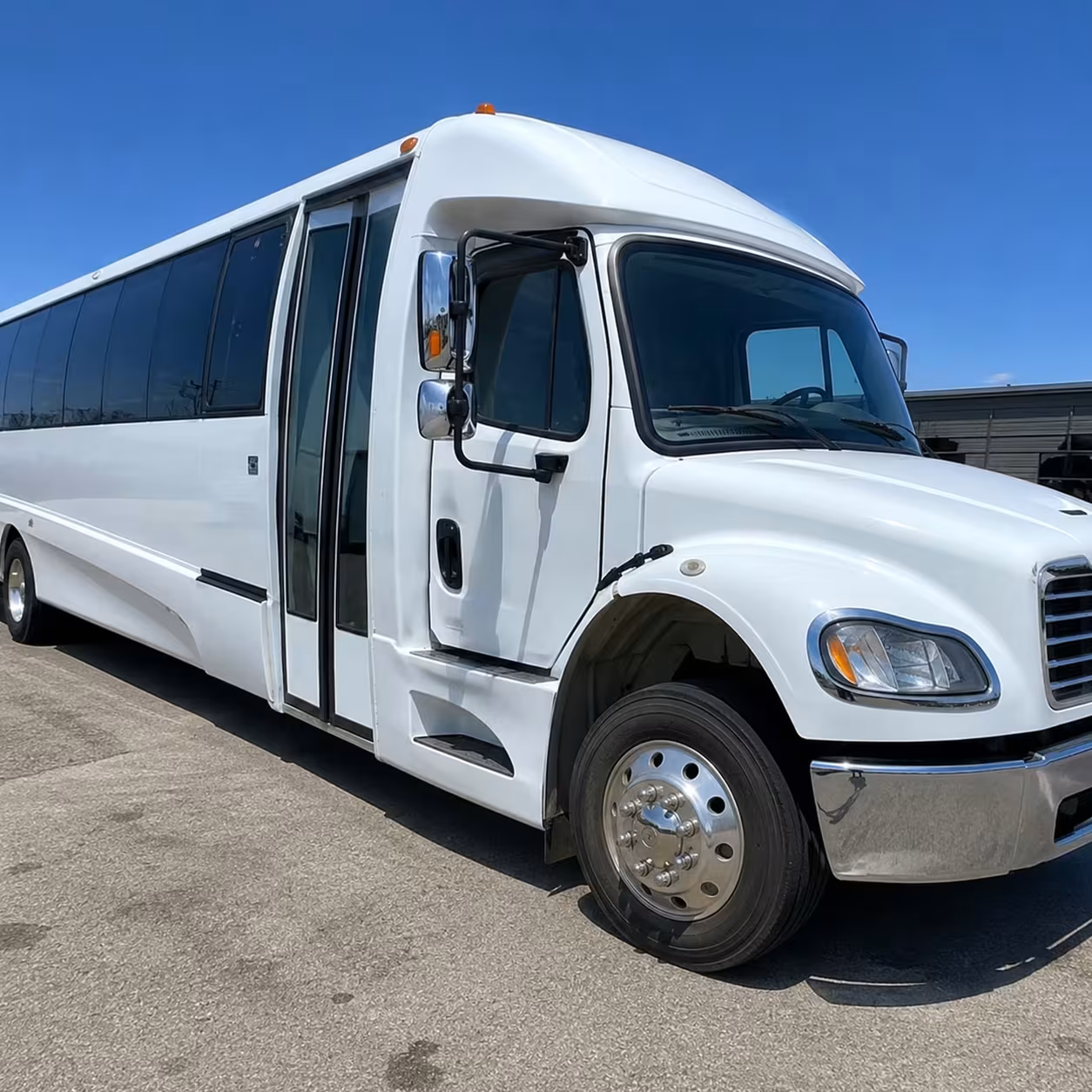 long beach airport minibus rentals from carson